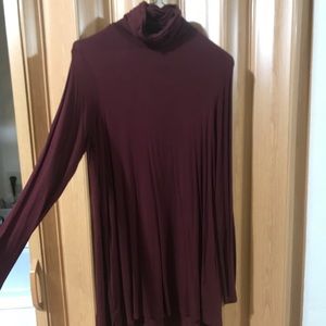 Maroon turtleneck